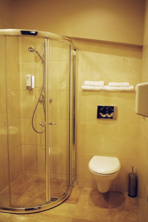 Hotel Zorza Namysłów Zimmer foto