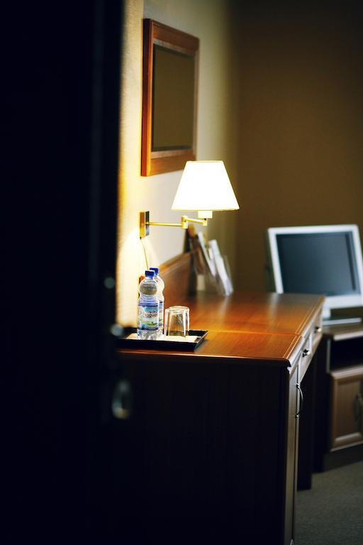 Hotel Zorza Namysłów Zimmer foto