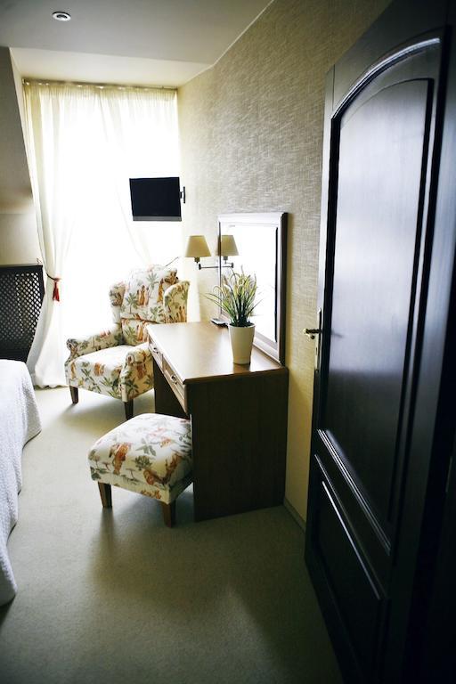 Hotel Zorza Namysłów Zimmer foto